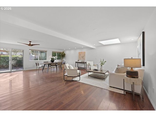 11920 Sw MURPHY Ln, Beaverton, OR 97008