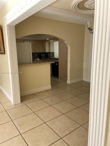 800 NW 76th Avenue 800, Pembroke Pines, FL 33024
