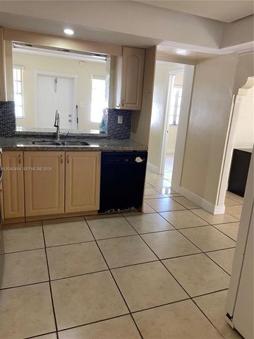 800 NW 76th Avenue 800, Pembroke Pines, FL 33024