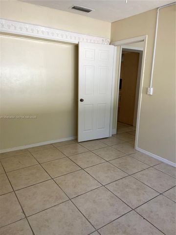 800 NW 76th Avenue 800, Pembroke Pines, FL 33024
