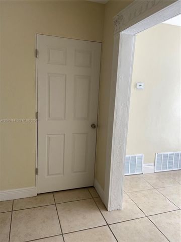 800 NW 76th Avenue 800, Pembroke Pines, FL 33024