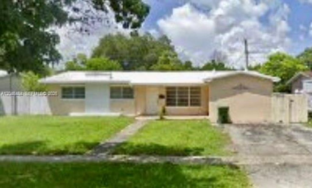 800 NW 76th Avenue 800, Pembroke Pines, FL 33024