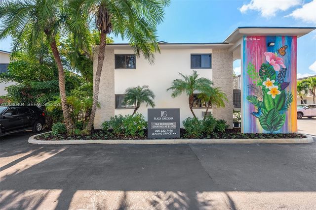 1330 W 29th St 37, Hialeah, FL 33012