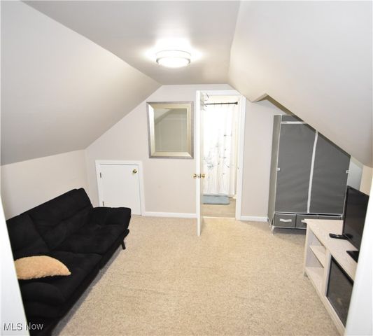 7431 Westview Drive, Youngstown, OH 44512