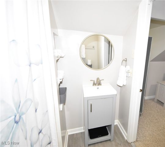 7431 Westview Drive, Youngstown, OH 44512