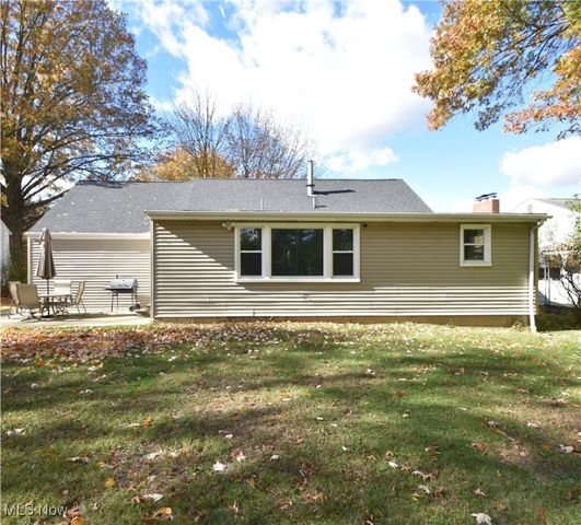 7431 Westview Drive, Youngstown, OH 44512