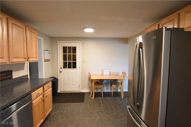 7431 Westview Drive, Youngstown, OH 44512