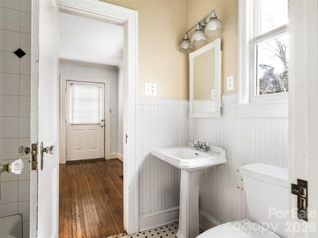 646 Marsh Road, Charlotte, NC 28209