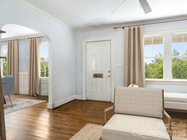 646 Marsh Road, Charlotte, NC 28209