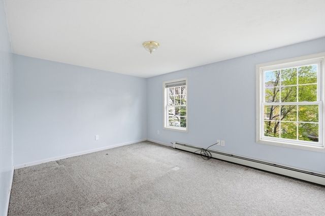 17 Bigelow St, Worcester, MA 01610