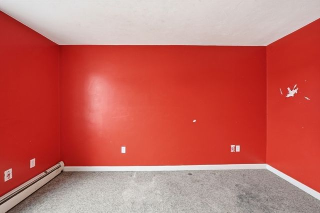 17 Bigelow St, Worcester, MA 01610