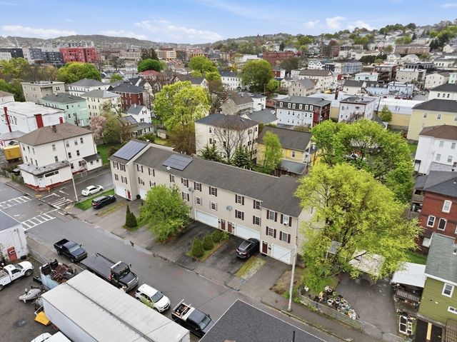 17 Bigelow St, Worcester, MA 01610