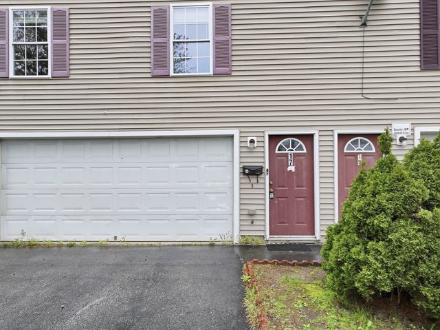 17 Bigelow St, Worcester, MA 01610