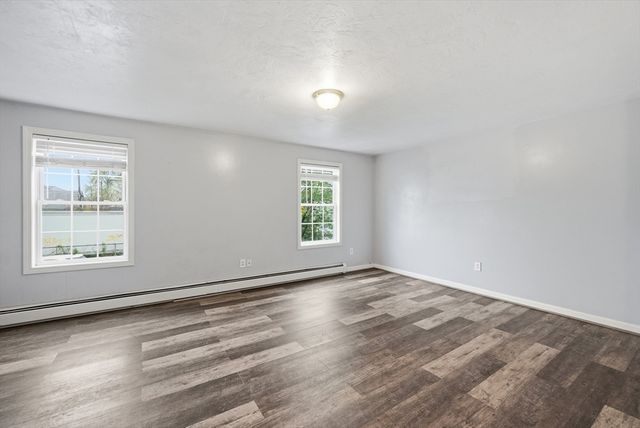 17 Bigelow St, Worcester, MA 01610
