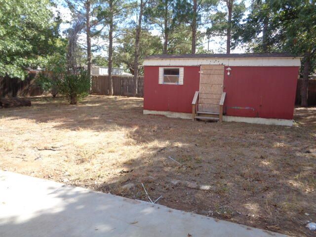 2405 N 3rd Street, Tahoka, TX 79373