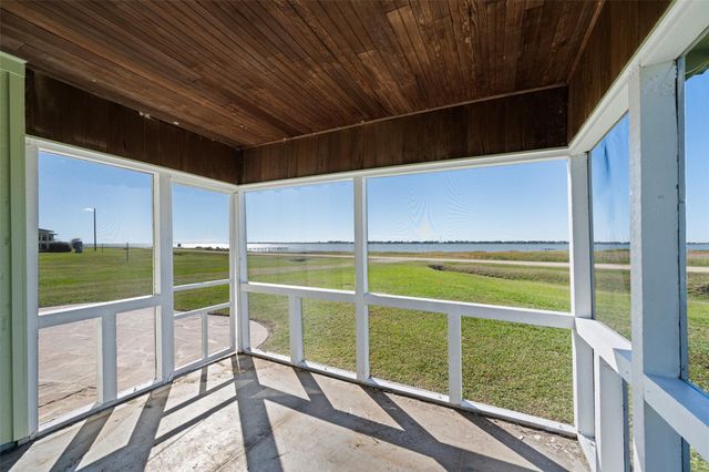 71 Collegeport Loop, Collegeport, TX 77428