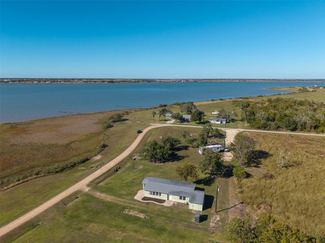 71 Collegeport Loop, Collegeport, TX 77428