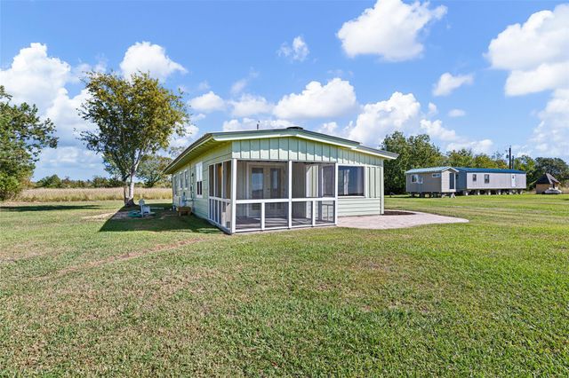 71 Collegeport Loop, Collegeport, TX 77428