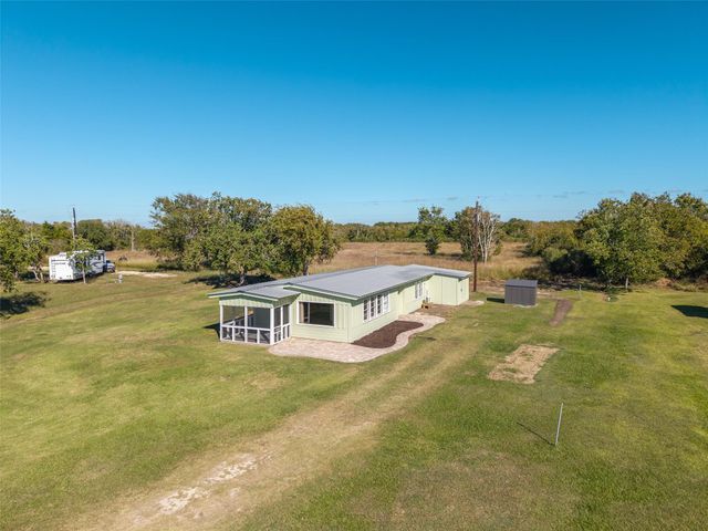 71 Collegeport Loop, Collegeport, TX 77428