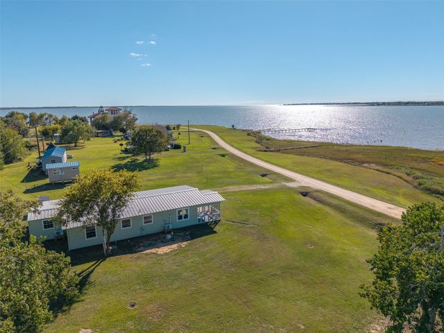 71 Collegeport Loop, Collegeport, TX 77428