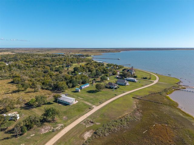 71 Collegeport Loop, Collegeport, TX 77428