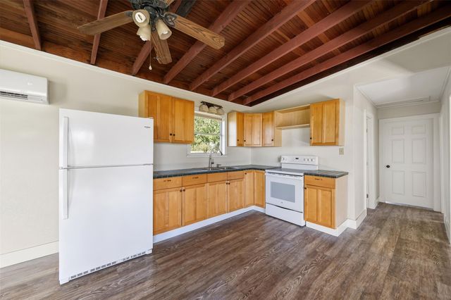 71 Collegeport Loop, Collegeport, TX 77428