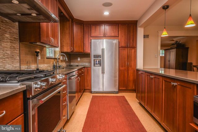 8804 WALNUT HILL RD, Chevy Chase, MD 20815