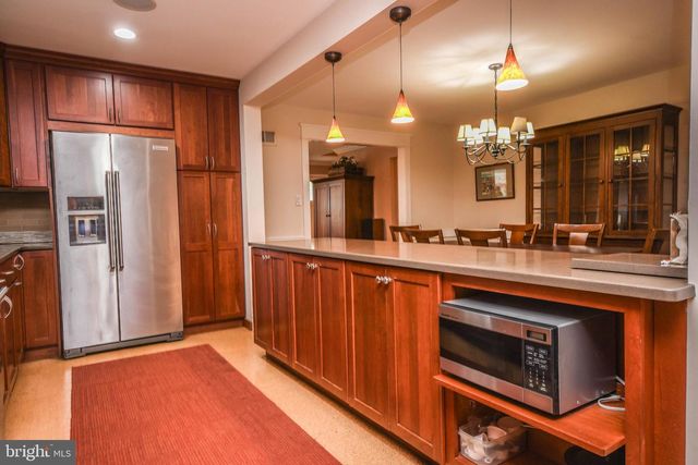 8804 WALNUT HILL RD, Chevy Chase, MD 20815