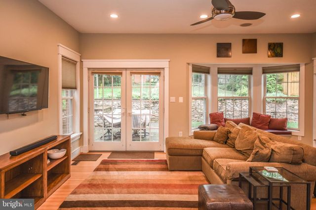 8804 WALNUT HILL RD, Chevy Chase, MD 20815
