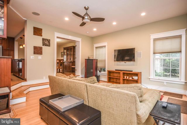 8804 WALNUT HILL RD, Chevy Chase, MD 20815