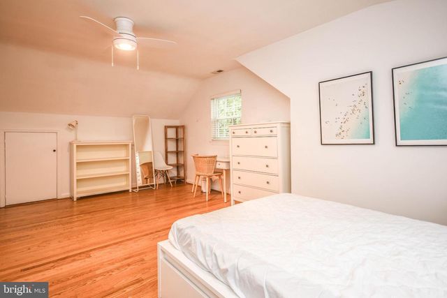 8804 WALNUT HILL RD, Chevy Chase, MD 20815