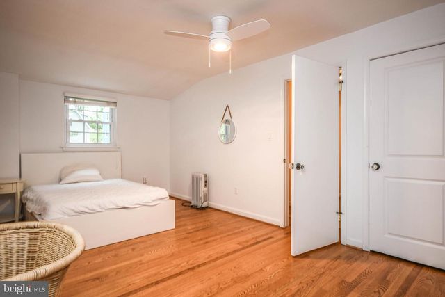 8804 WALNUT HILL RD, Chevy Chase, MD 20815