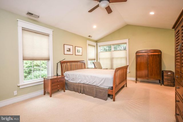 8804 WALNUT HILL RD, Chevy Chase, MD 20815