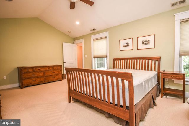 8804 WALNUT HILL RD, Chevy Chase, MD 20815