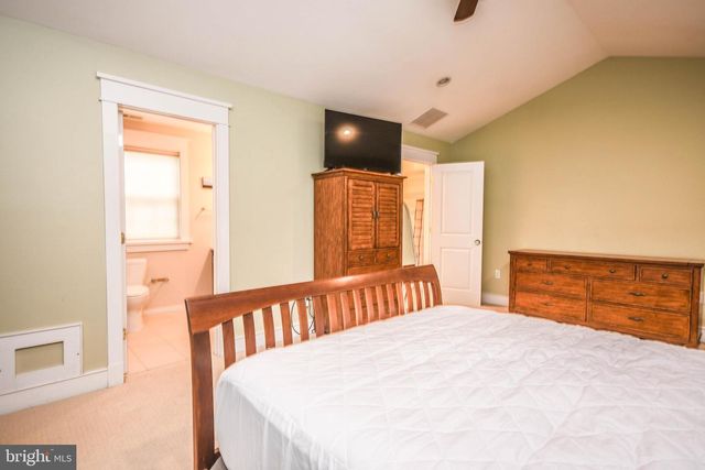 8804 WALNUT HILL RD, Chevy Chase, MD 20815