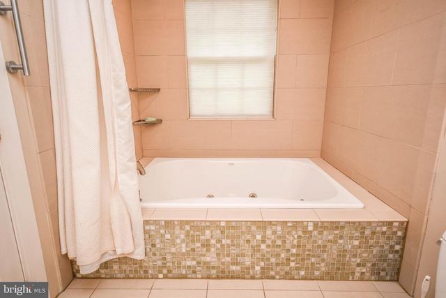 8804 WALNUT HILL RD, Chevy Chase, MD 20815