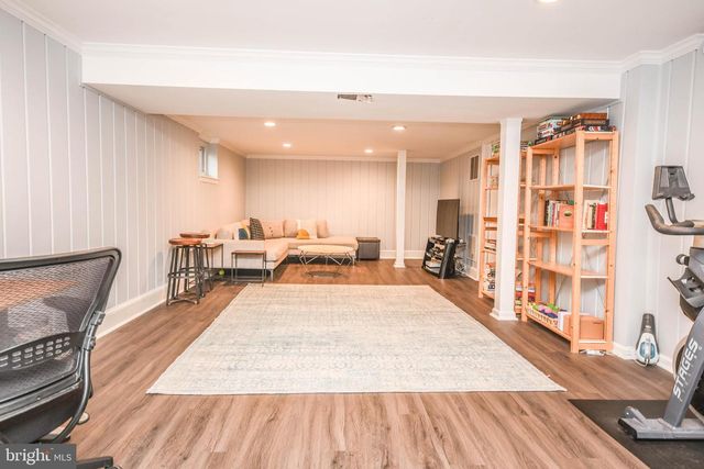 8804 WALNUT HILL RD, Chevy Chase, MD 20815