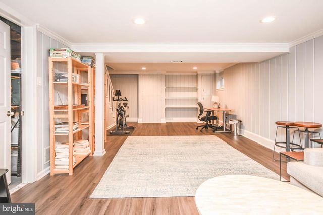 8804 WALNUT HILL RD, Chevy Chase, MD 20815