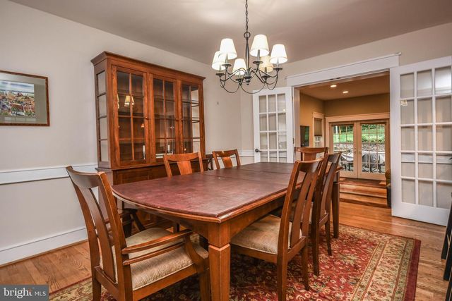 8804 WALNUT HILL RD, Chevy Chase, MD 20815
