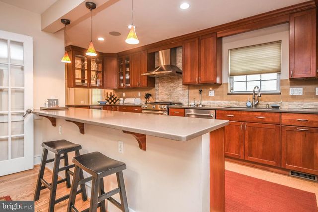 8804 WALNUT HILL RD, Chevy Chase, MD 20815
