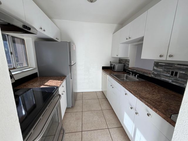 7960 NW 50th Street 202, Lauderhill, FL 33351