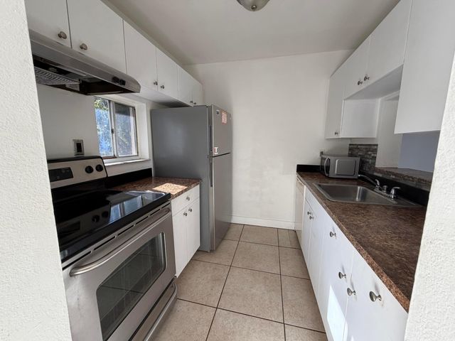 7960 NW 50th Street 202, Lauderhill, FL 33351