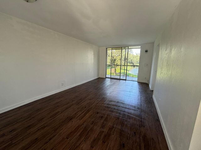7960 NW 50th Street 202, Lauderhill, FL 33351