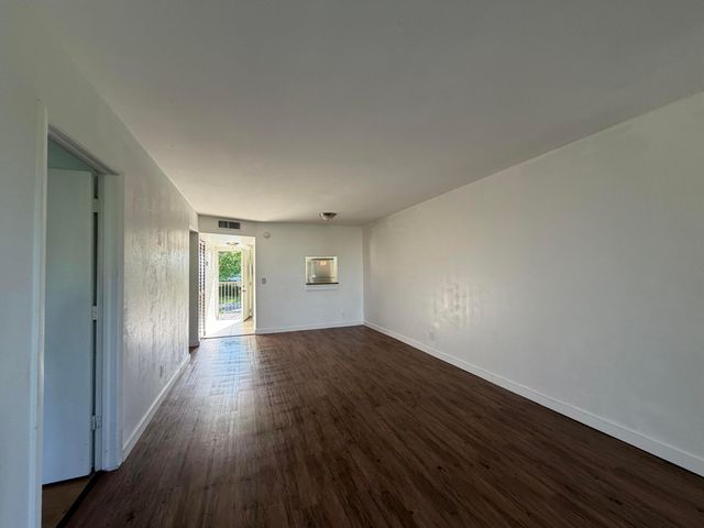 7960 NW 50th Street 202, Lauderhill, FL 33351