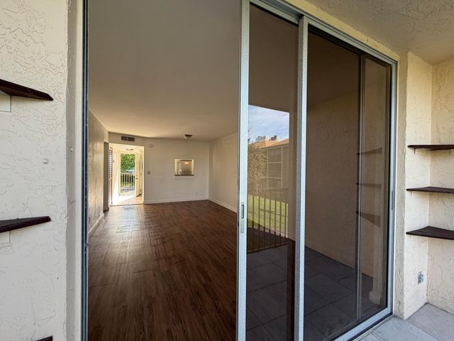 7960 NW 50th Street 202, Lauderhill, FL 33351