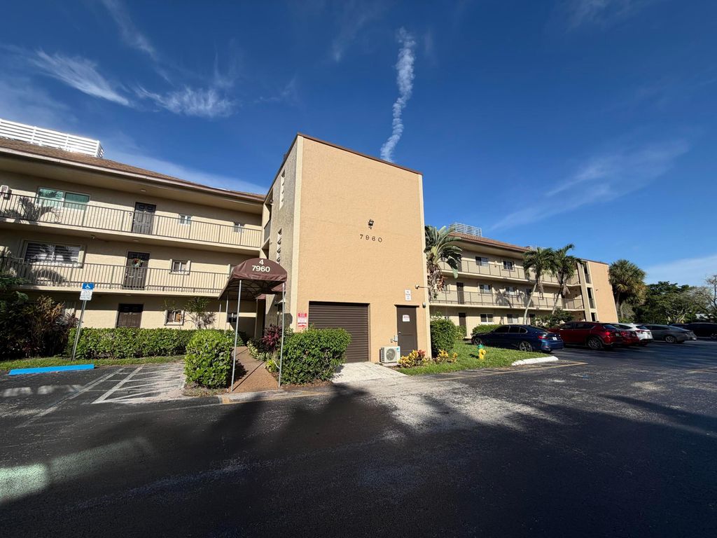 7960 NW 50th Street 202, Lauderhill, FL 33351