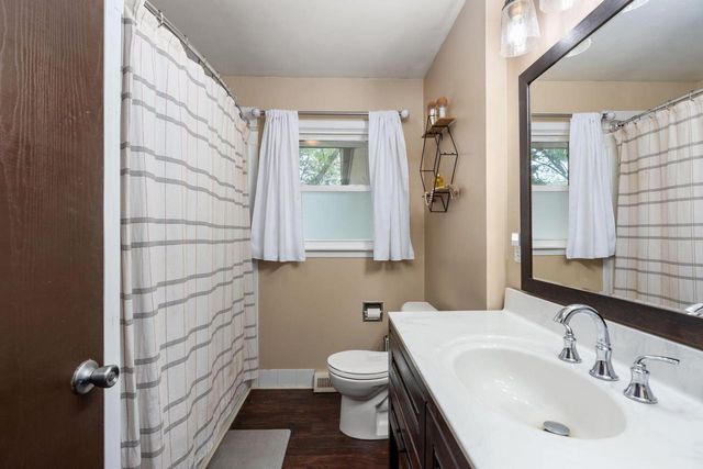 1108 Erie DRIVE, Janesville, WI 53545