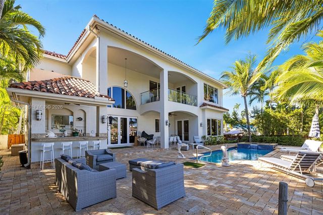 2125 Ixora Rd, North Miami, FL 33181