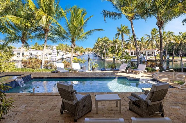 2125 Ixora Rd, North Miami, FL 33181