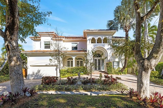 2125 Ixora Rd, North Miami, FL 33181